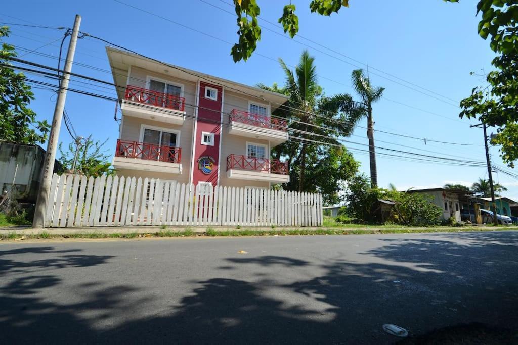 Caribbean Villages Aparments Bocas del Toro Exteriér fotografie